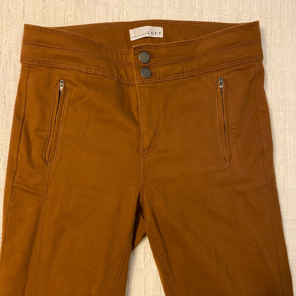 Loft size 4/27 legging pants tan/orange
